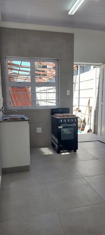 To Let 1 Bedroom Property for Rent in Plumstead Western Cape